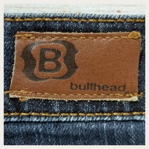 Sz 11 Bullhead Denim Dark Wash Flared Leg Jeans - Picture 6 of 9